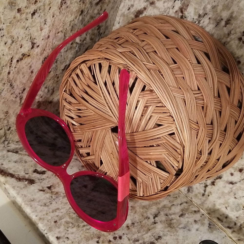 Fashion Sunglasses - Picture 6 of 7